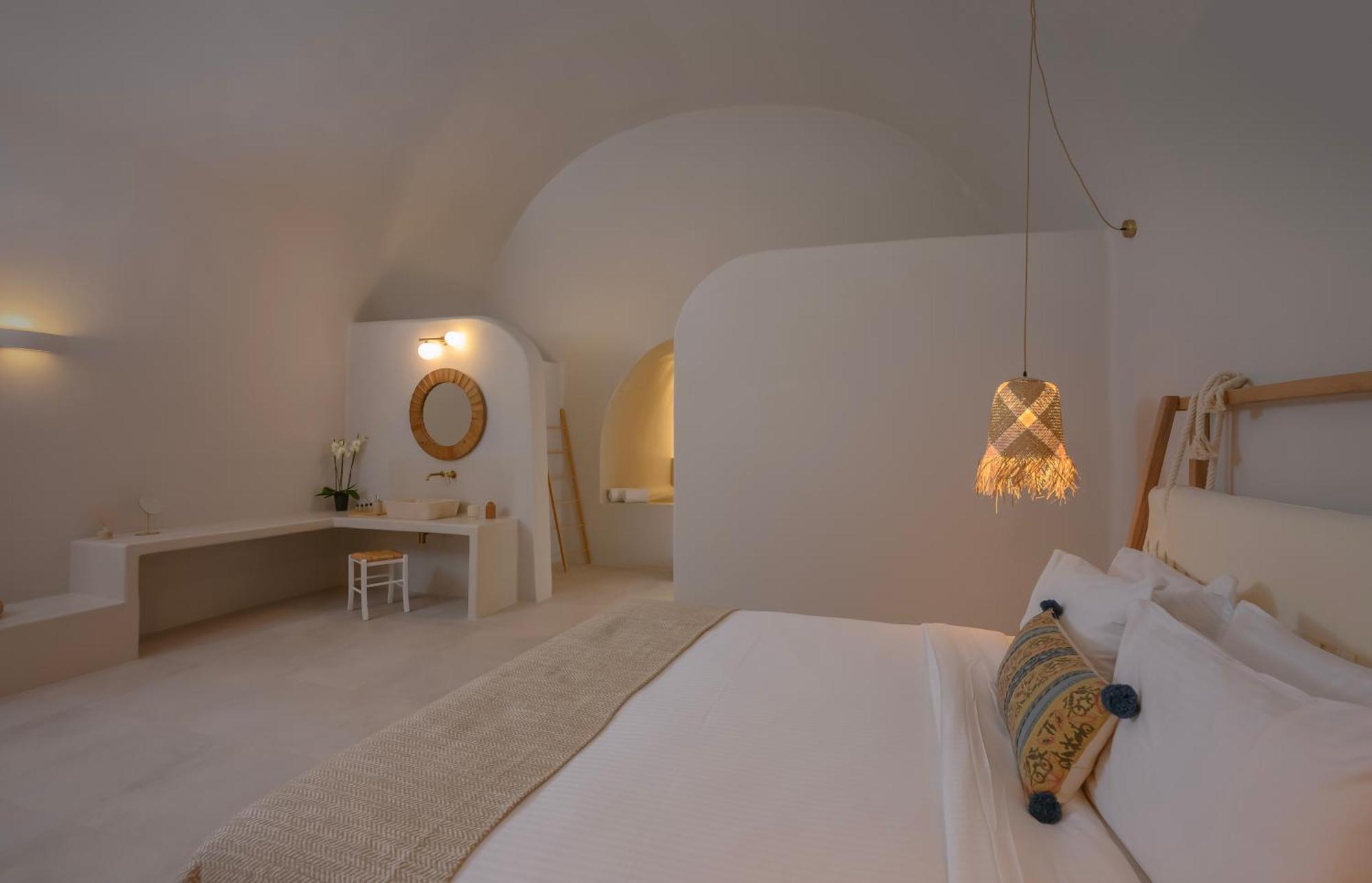 Elements Cave Suites Megalochori  Room photo
