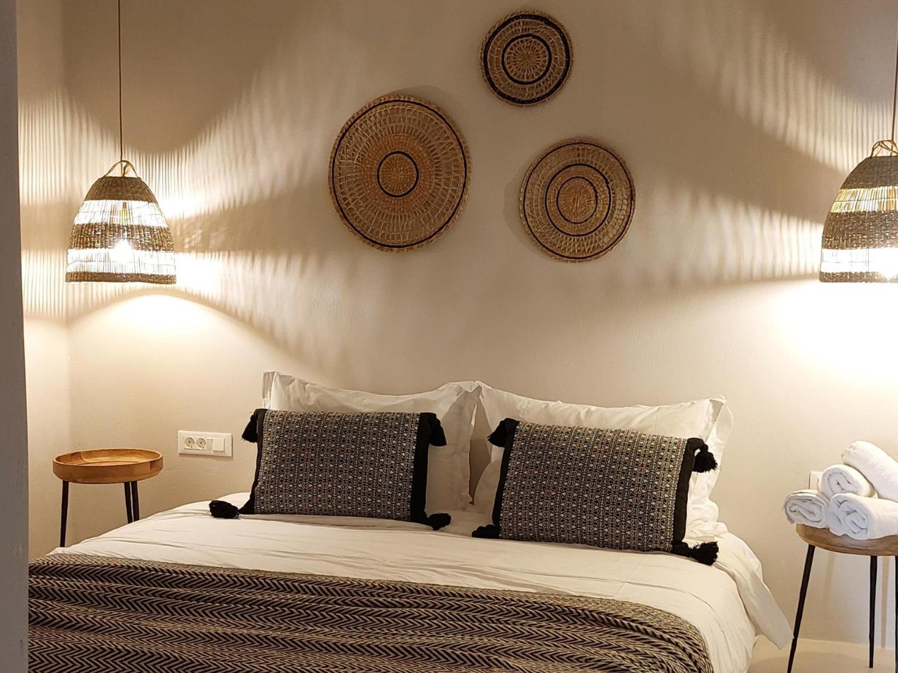 Elements Cave Suites Megalochori  Room photo